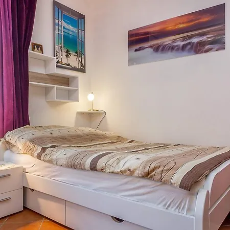 Apartment Ana